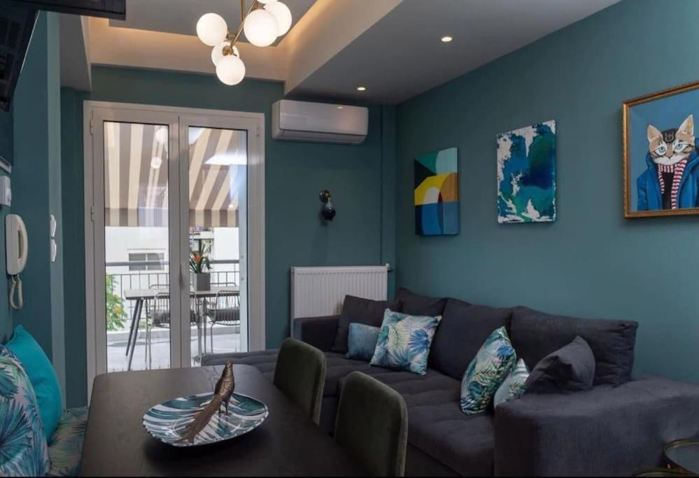 Artistic Apt In Vibrant Gazi With Large Terrace By Ghh Atena Exterior foto