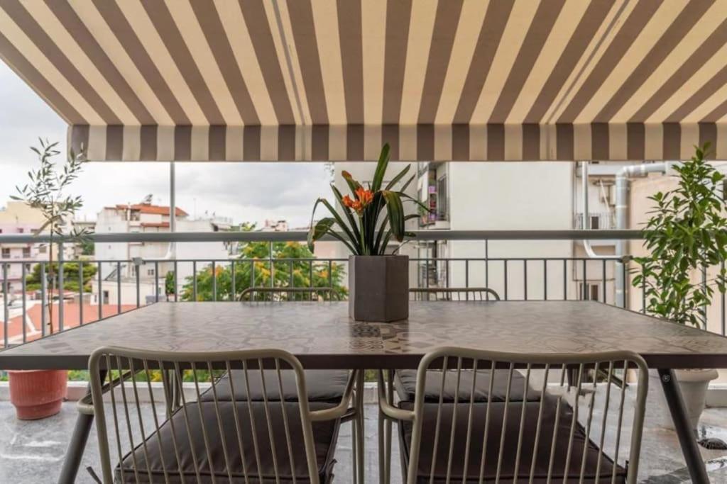 Artistic Apt In Vibrant Gazi With Large Terrace By Ghh Atena Exterior foto